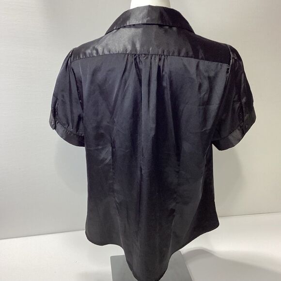 Torrid Black Blouse Button Front Short Sleeve Faux Silk Style Torrid size 1 1X - Picture 3 of 7